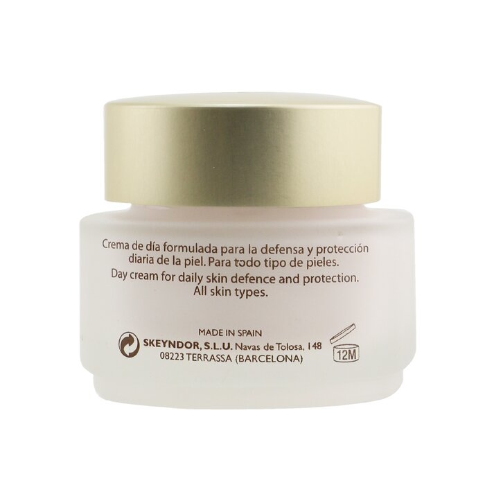 Kem bảo vệ da hàng ngày Skeyndor Natural Defence SPF 8 cho mọi loại da 50ml giá rẻ
