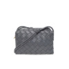 Mua túi Bottega Veneta Thunder Mini Intrecciato Leather Crossbody Bag sale